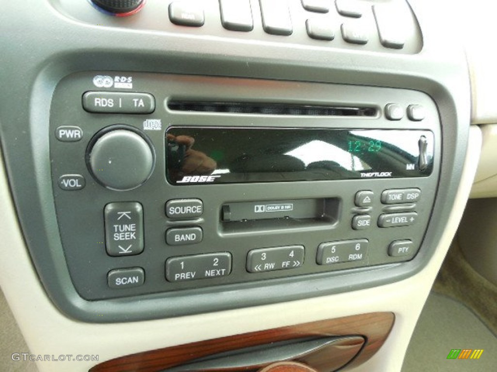 2002 Cadillac DeVille DTS Audio System Photos