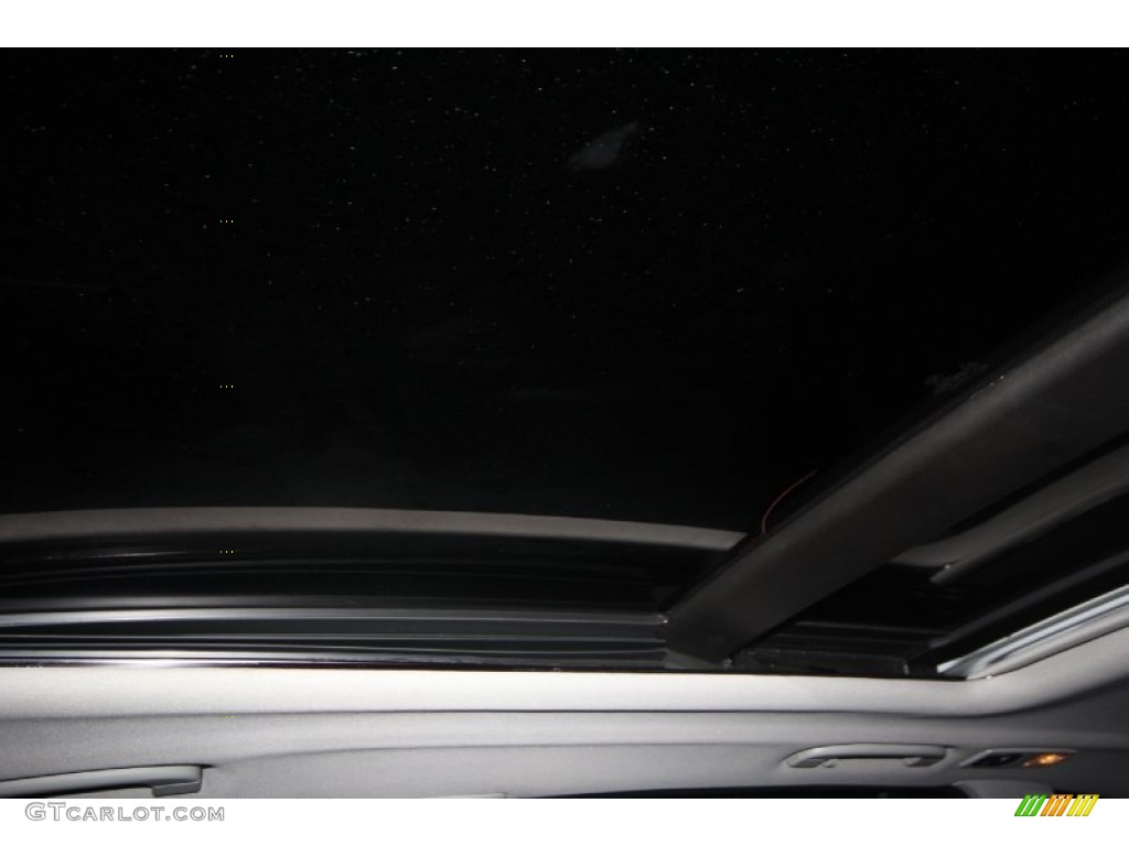 2011 X5 xDrive 35d - Alpine White / Black photo #16