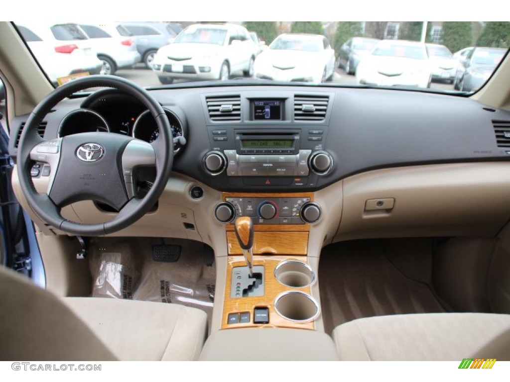 2008 Toyota Highlander Hybrid 4WD Dashboard Photos