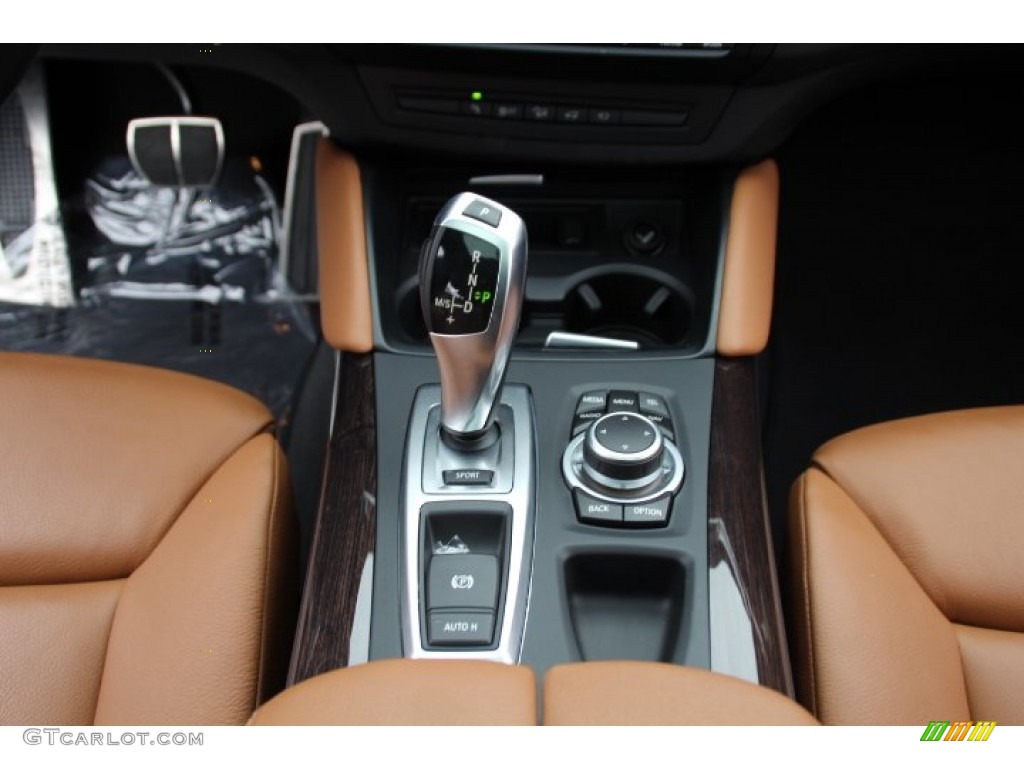 2013 BMW X6 xDrive35i Transmission Photos