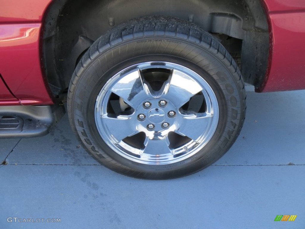 2004 Yukon XL 1500 SLE - Sport Red Metallic / Neutral/Shale photo #13