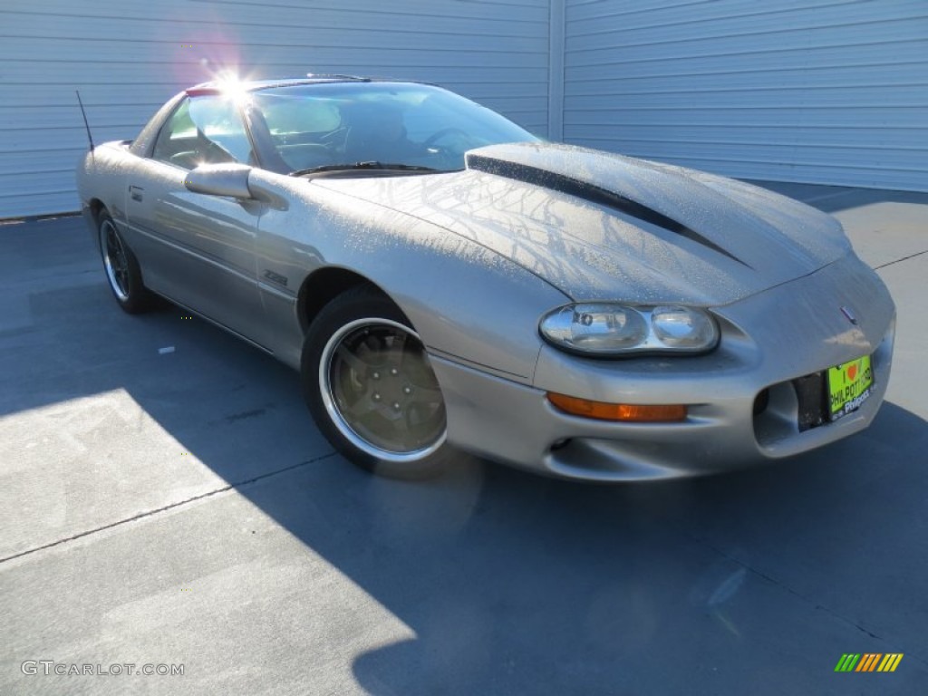 Sebring Silver Metallic Chevrolet Camaro