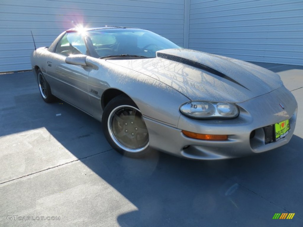 2002 Camaro Z28 Coupe - Sebring Silver Metallic / Neutral photo #2