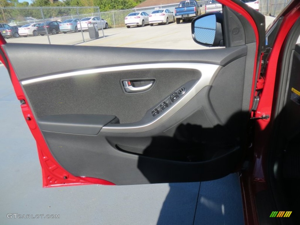 2013 Elantra GT - Red / Black photo #22