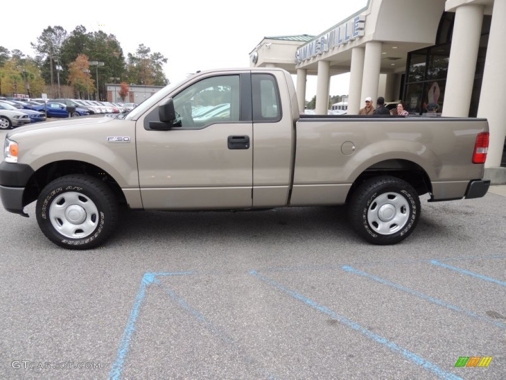 2006 F150 XL Regular Cab - Arizona Beige Metallic / Tan photo #2