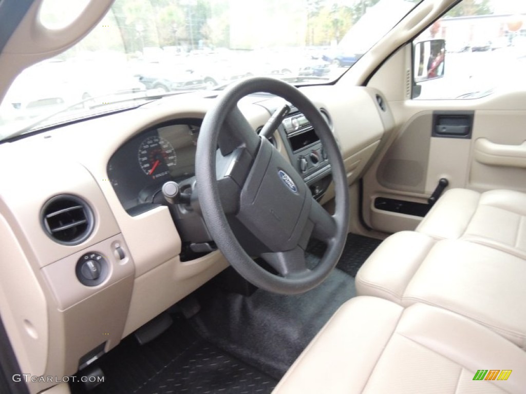 Tan Interior 2006 Ford F150 XL Regular Cab Photo #88319752