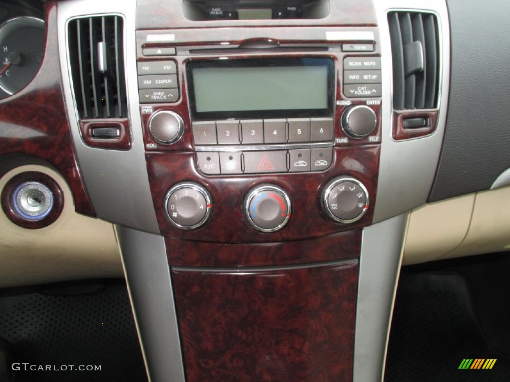 2010 Hyundai Sonata GLS Controls Photo #88321773