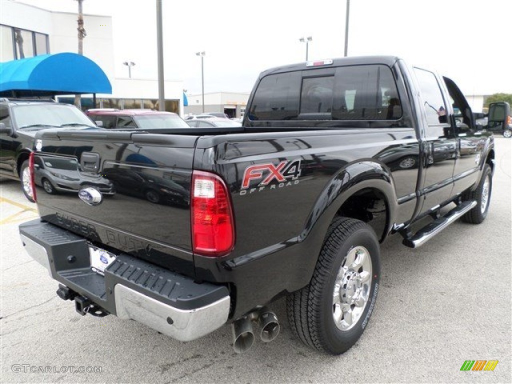 2014 F250 Super Duty Lariat Crew Cab 4x4 - Tuxedo Black Metallic / Black photo #5