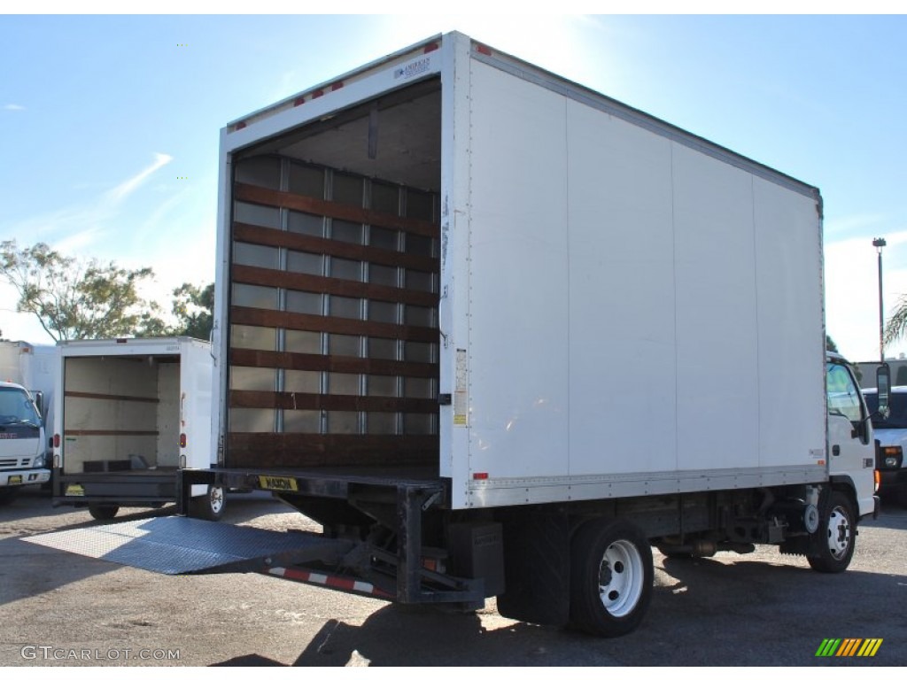 2005 W Series Truck W4500 Commercial Moving - White / Gray photo #8