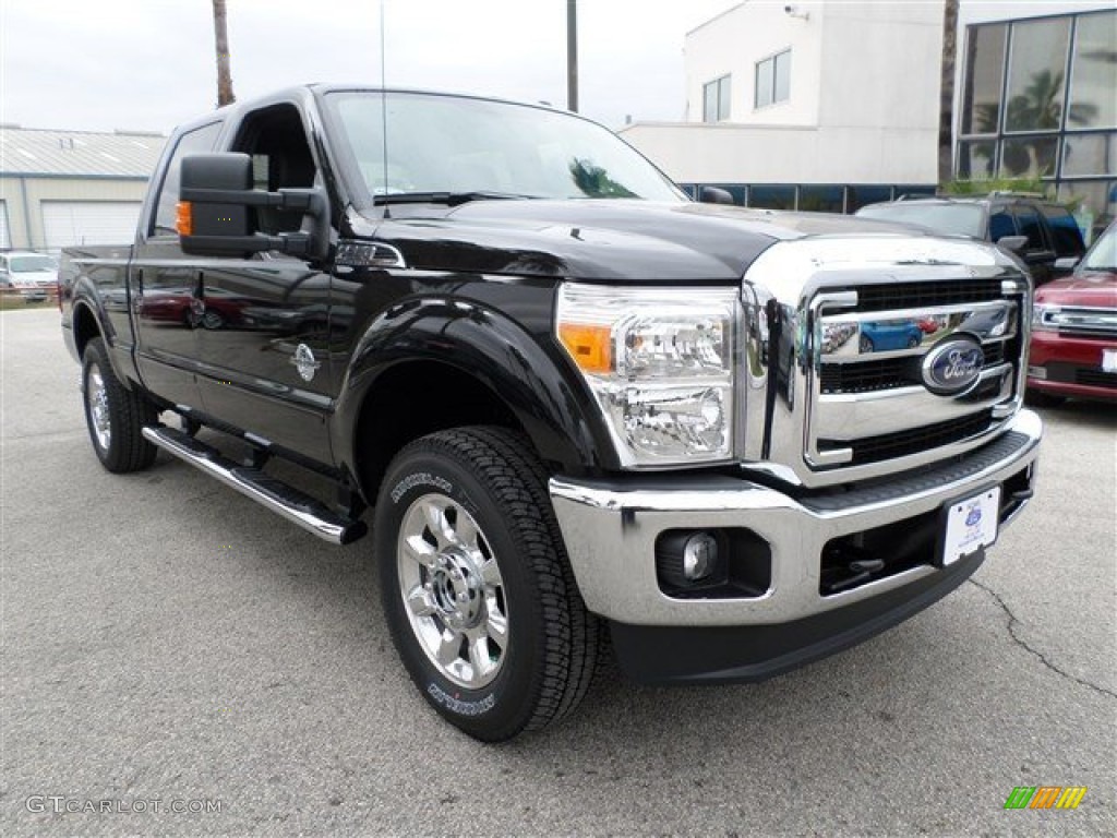 2014 F250 Super Duty Lariat Crew Cab 4x4 - Tuxedo Black Metallic / Black photo #7
