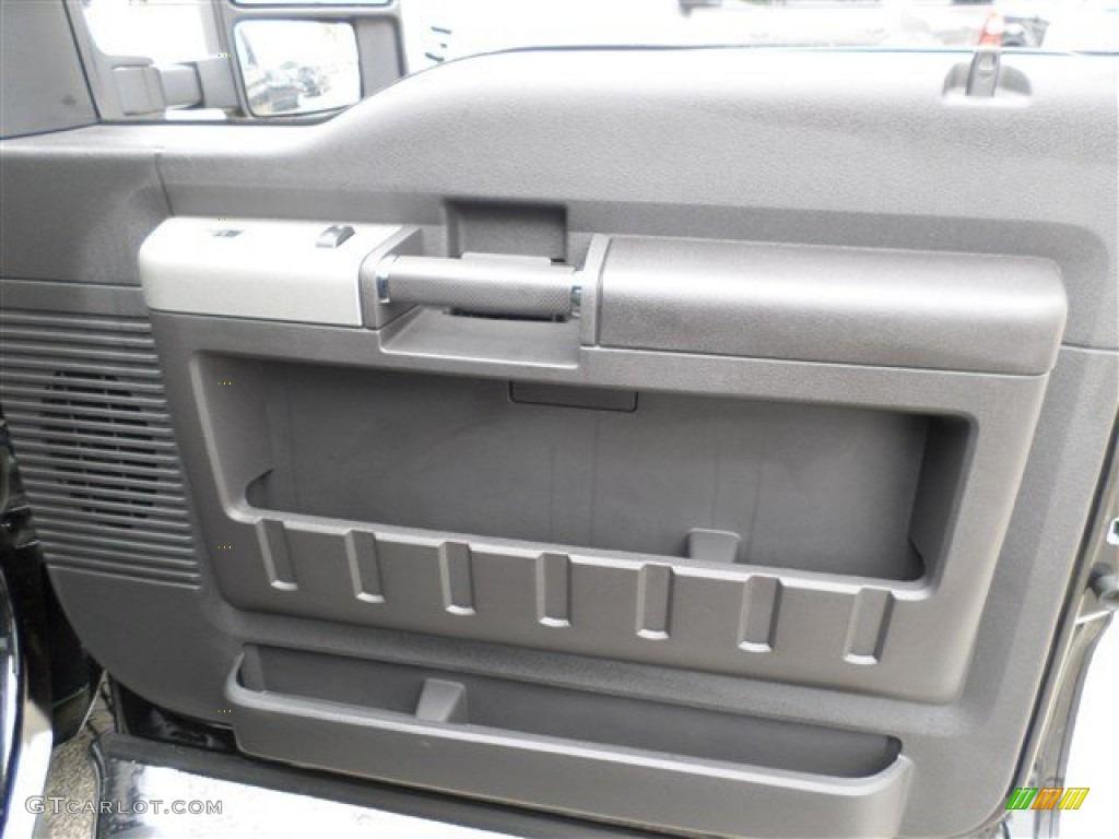 2014 F250 Super Duty Lariat Crew Cab 4x4 - Tuxedo Black Metallic / Black photo #11