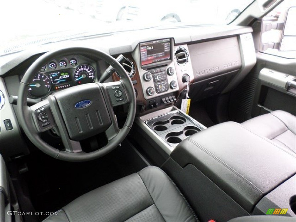2014 F250 Super Duty Lariat Crew Cab 4x4 - Tuxedo Black Metallic / Black photo #16