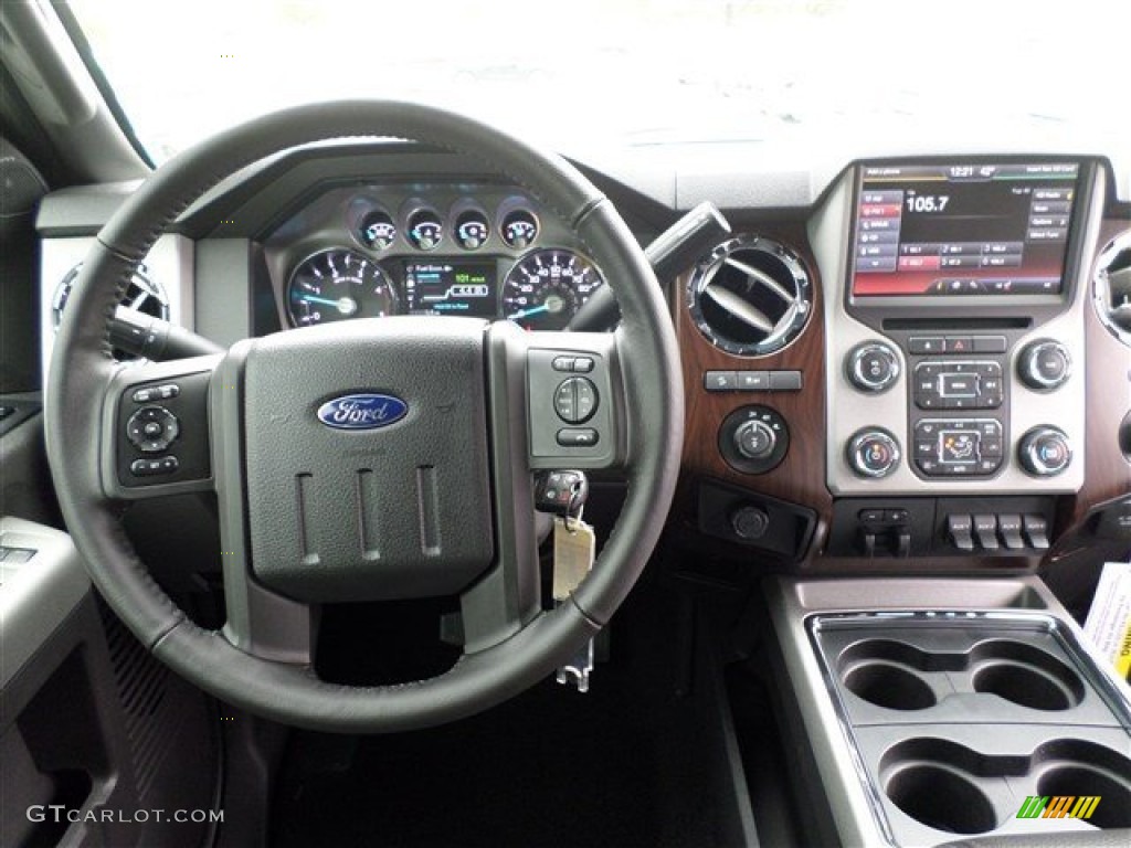 2014 F250 Super Duty Lariat Crew Cab 4x4 - Tuxedo Black Metallic / Black photo #17