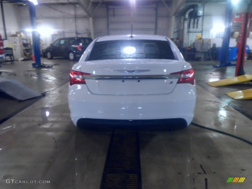 2014 200 Touring Sedan - Bright White / Black photo #2