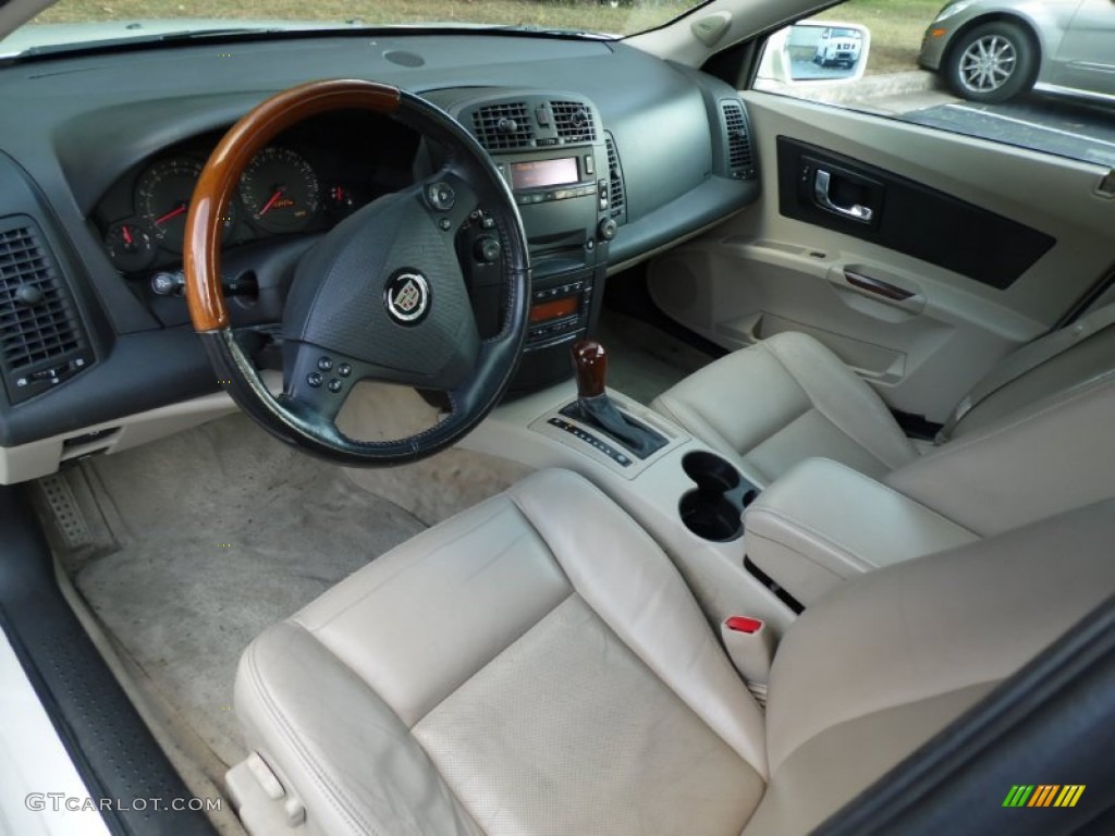 Light Neutral Interior 2004 Cadillac CTS Sedan Photo #88324994