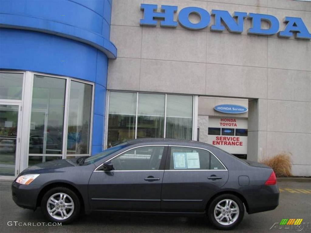 2007 Accord SE Sedan - Graphite Pearl / Gray photo #3