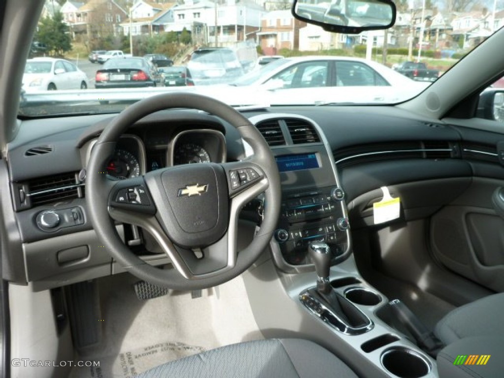 2014 Malibu LS - Ashen Gray Metallic / Jet Black/Titanium photo #11