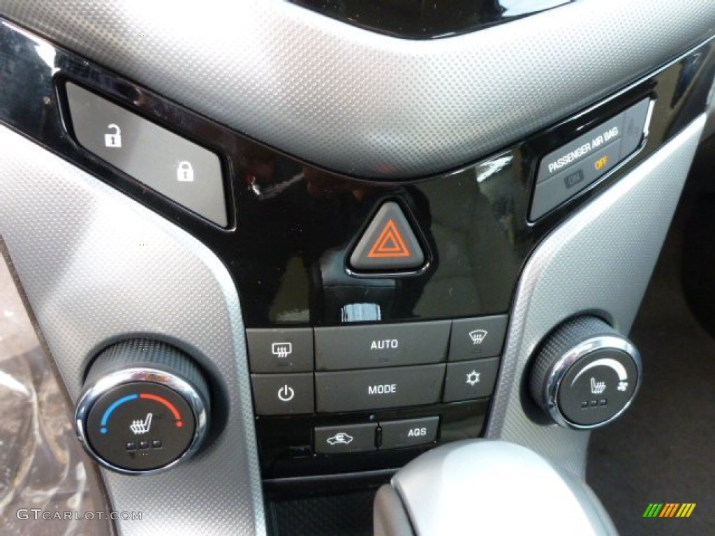 2014 Cruze LTZ - Rainforest Green Metallic / Cocoa/Light Neutral photo #19