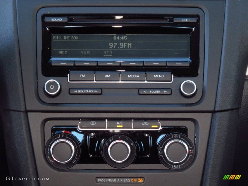 2014 Volkswagen Golf 2.5L 4 Door Audio System Photos