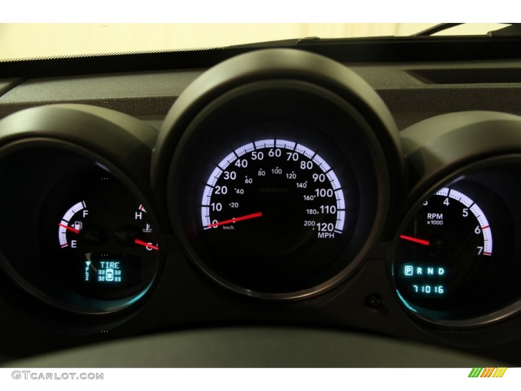 2009 Dodge Nitro R/T 4x4 Gauges Photos