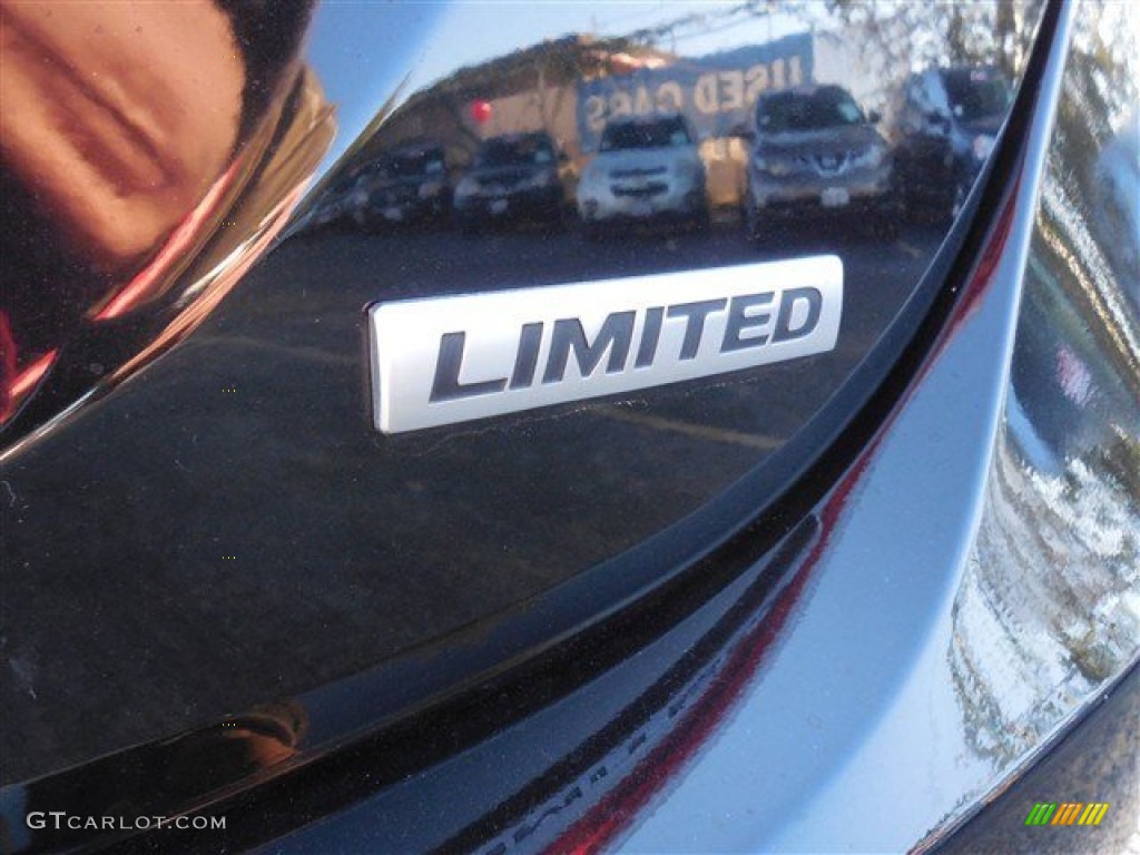 2012 Elantra Limited - Midnight Black / Black photo #11