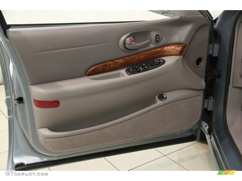 2003 Buick LeSabre Custom Medium Gray Door Panel Photo #88333561