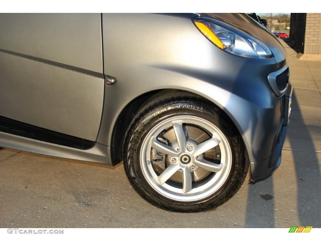 2013 fortwo passion coupe - Grey Matte / Black Leather photo #6