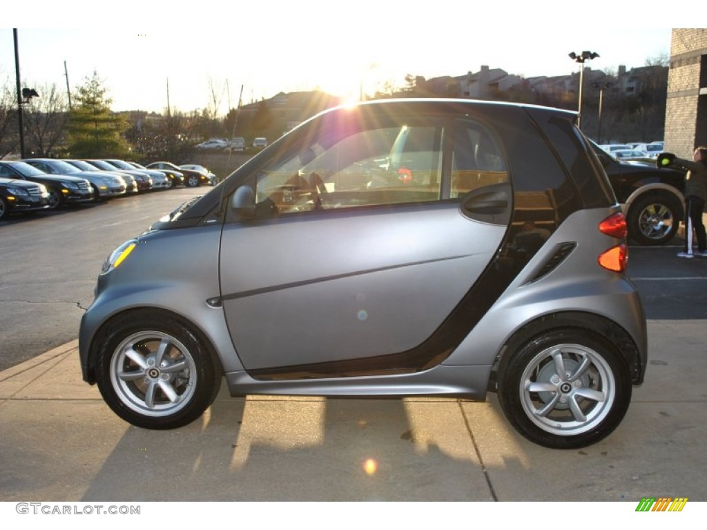 2013 fortwo passion coupe - Grey Matte / Black Leather photo #11