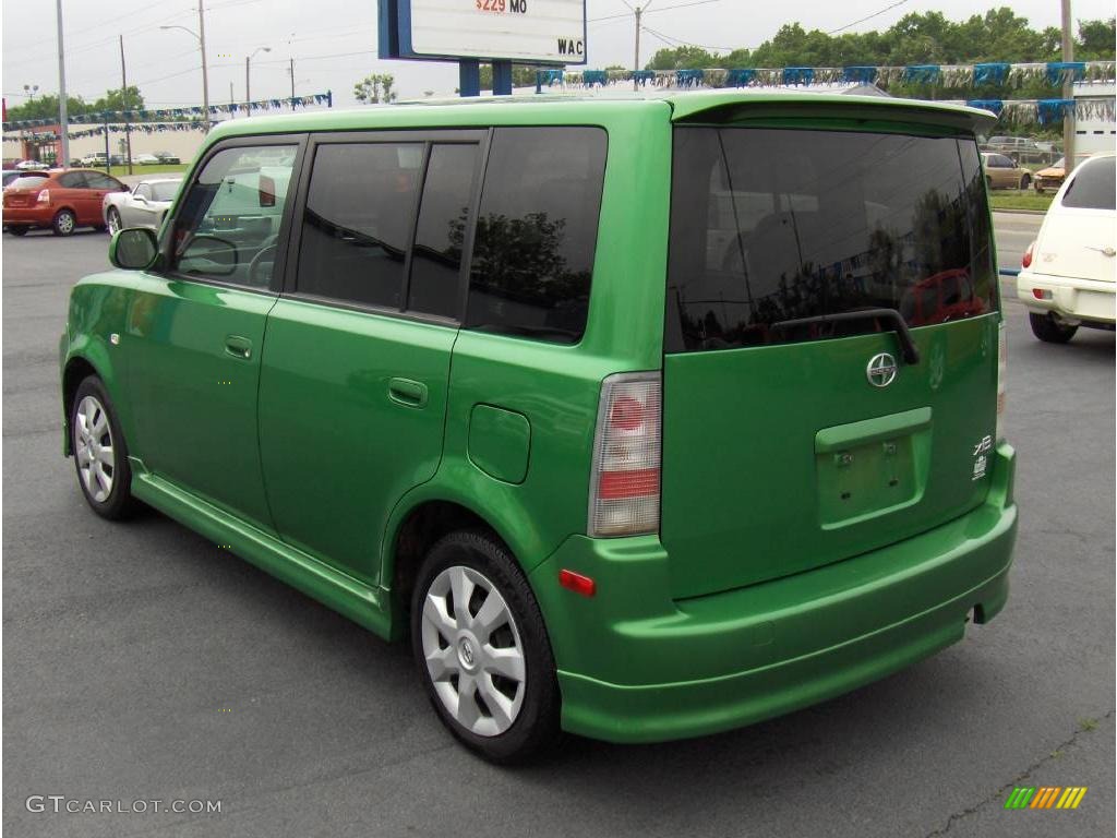 2006 xB Release Series 3.0 - Envy Green / Dark Charcoal photo #2