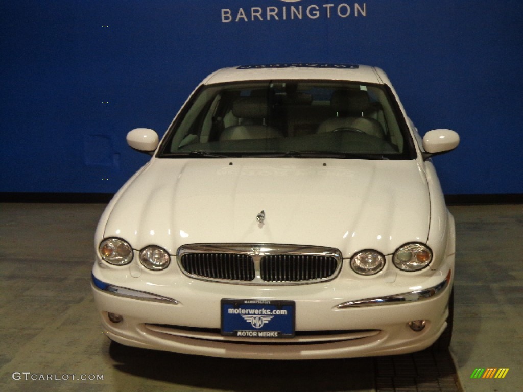 2002 X-Type 2.5 - White Onyx / Dove photo #2