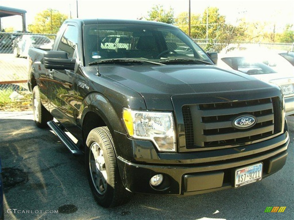 2010 F150 STX Regular Cab - Tuxedo Black / Medium Stone photo #6