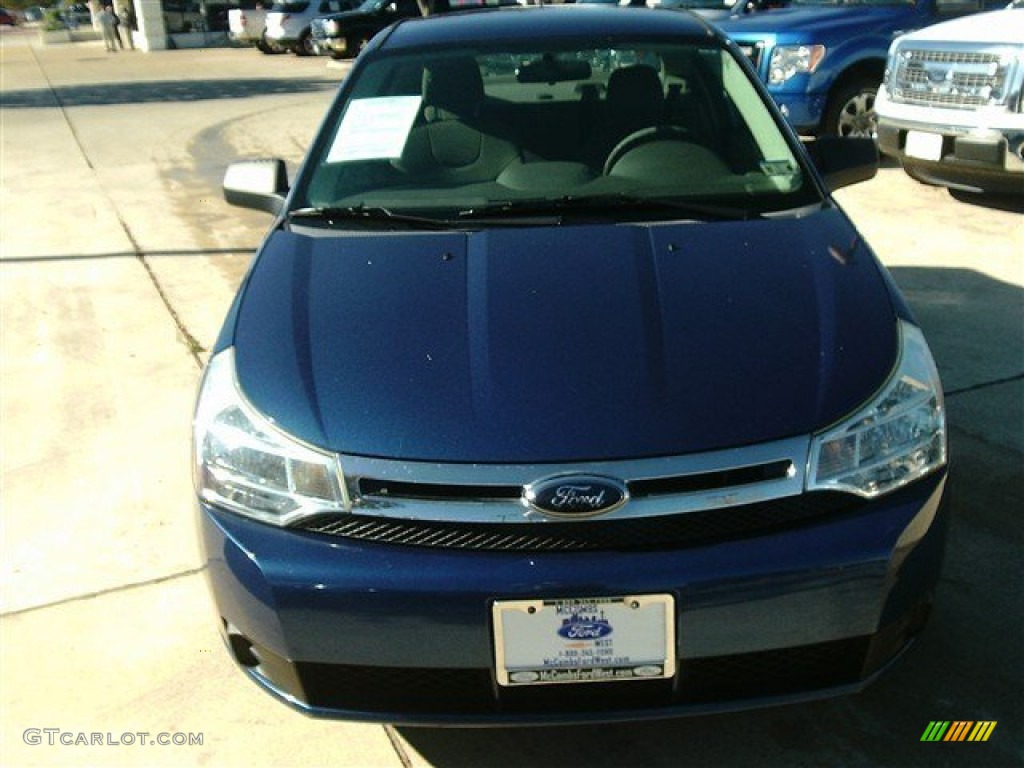 Vista Blue Metallic Ford Focus