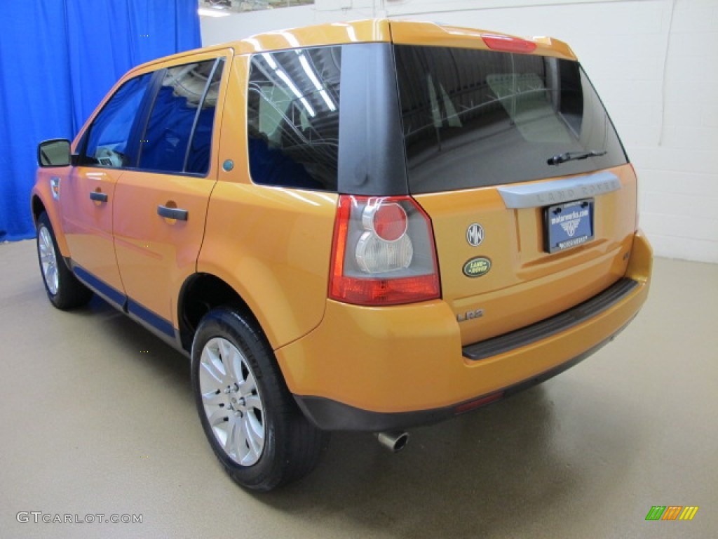 2008 LR2 SE - Tambora Flame Orange / Ebony Black photo #6