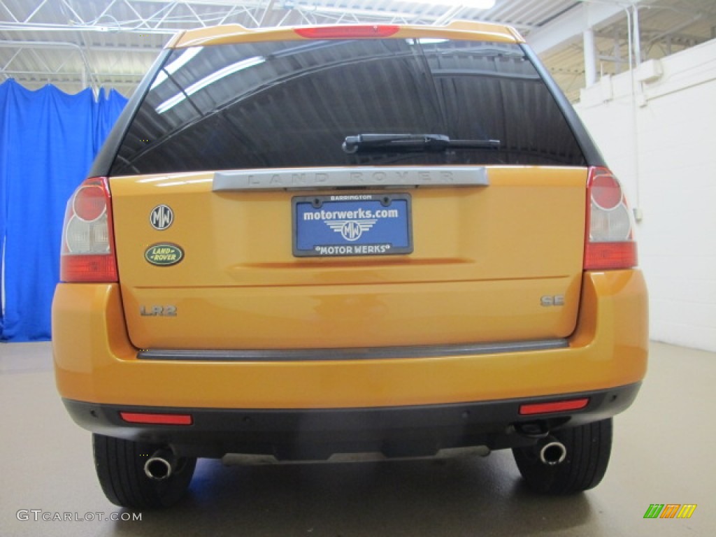 2008 LR2 SE - Tambora Flame Orange / Ebony Black photo #8