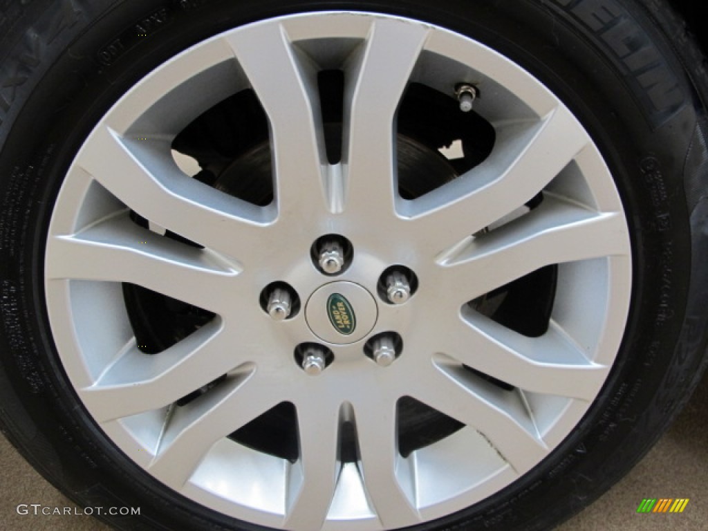 2008 Land Rover LR2 SE Wheel Photos