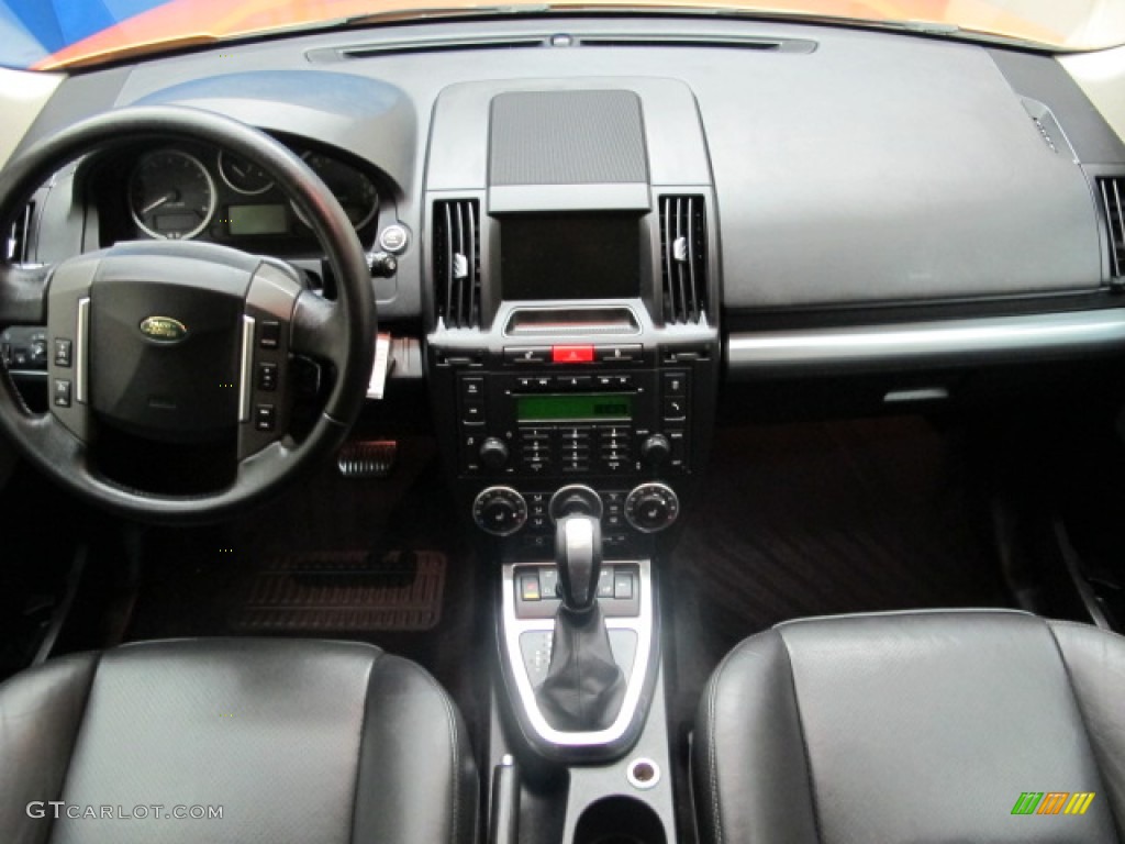 2008 LR2 SE - Tambora Flame Orange / Ebony Black photo #26