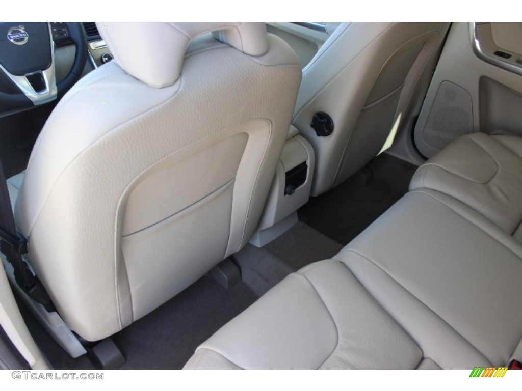 2014 Volvo XC60 3.2 Rear Seat Photos