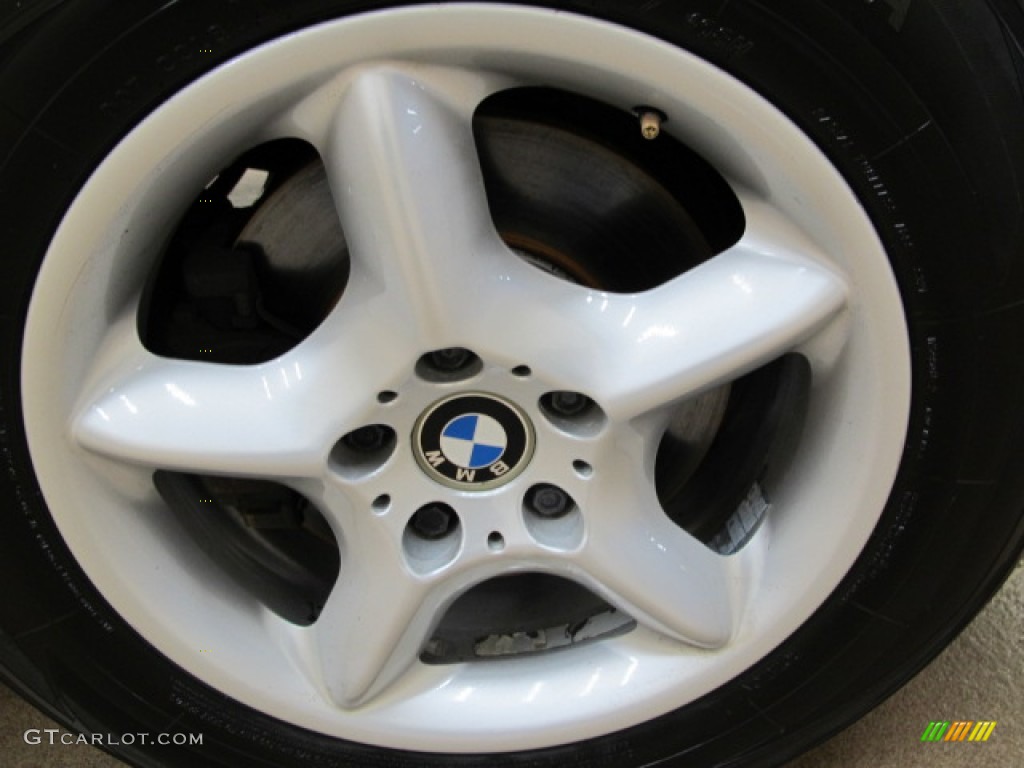 2003 BMW X5 4.4i Wheel Photos