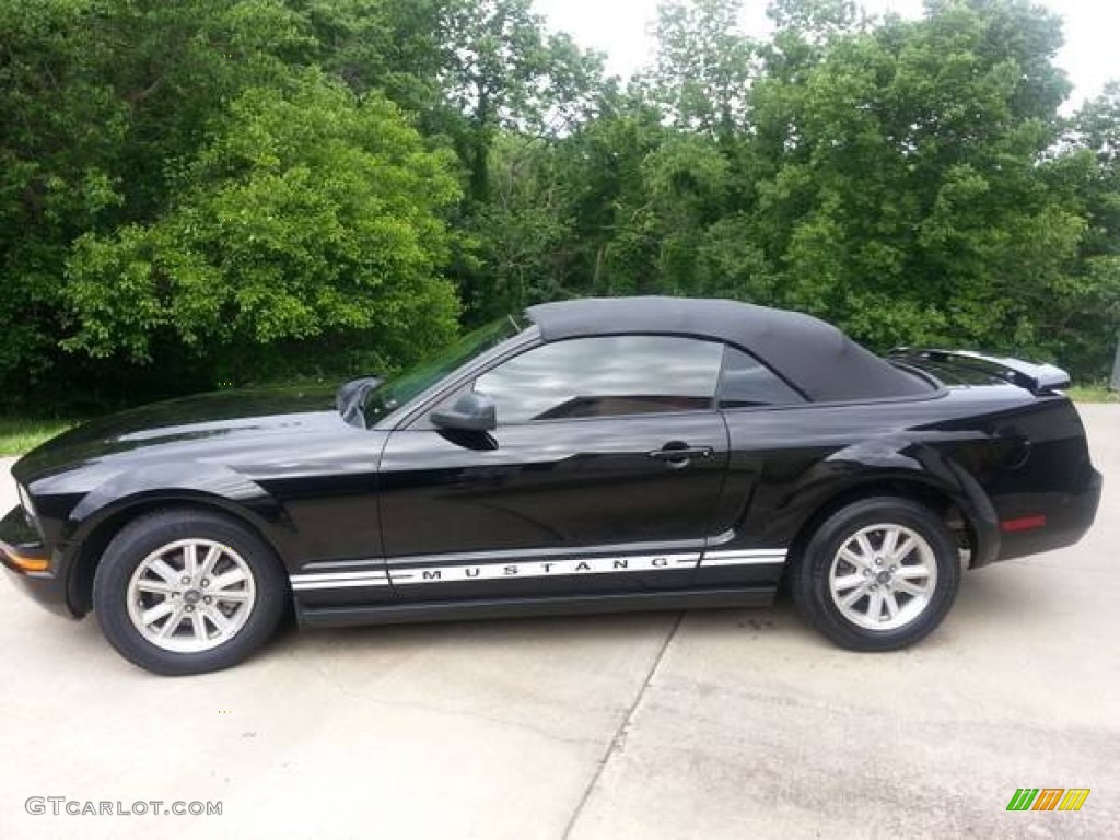 2006 Mustang V6 Premium Convertible - Black / Red/Dark Charcoal photo #1