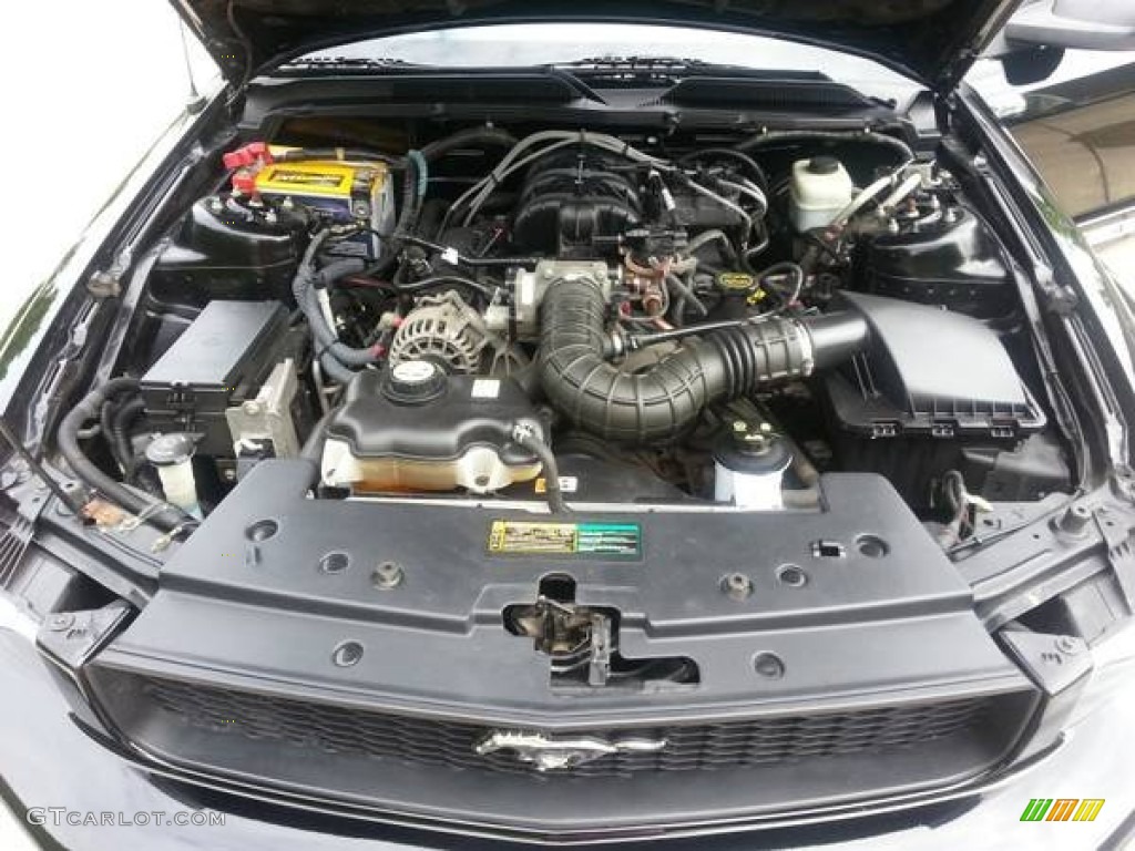 2006 Ford Mustang V6 Premium Convertible Engine Photos