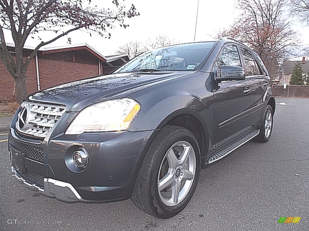 2011 ML 550 4Matic - Capri Blue Metallic / Black photo #1