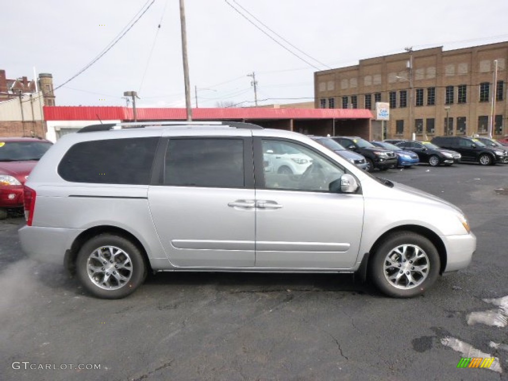 Bright Silver Kia Sedona