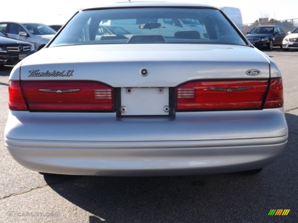1996 Thunderbird LX - Silver Frost Metallic / Medium Graphite photo #5