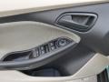 Frosted Glass Metallic - Focus SE 5-Door Photo No. 15