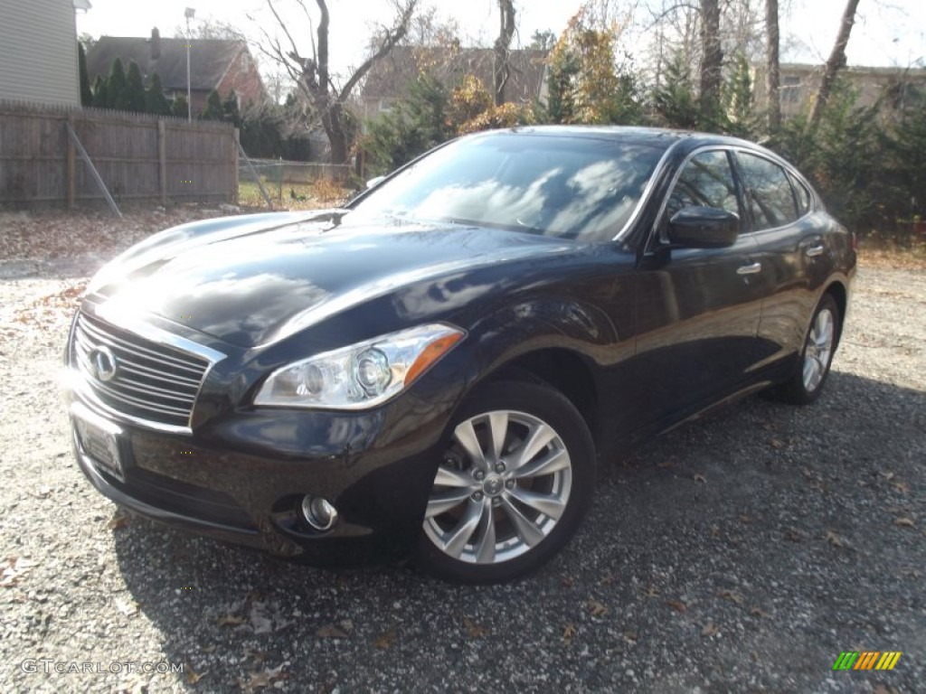 Black Obsidian Infiniti M