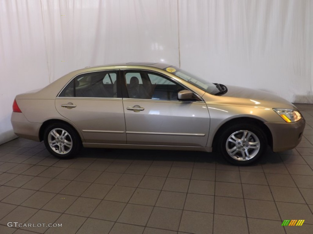 2006 Accord EX-L Sedan - Desert Mist Metallic / Ivory photo #5