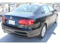 Black - Jetta SE Sedan Photo No. 9