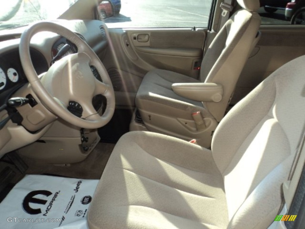 2001 Grand Caravan Sport - Champagne Pearl / Sandstone photo #5