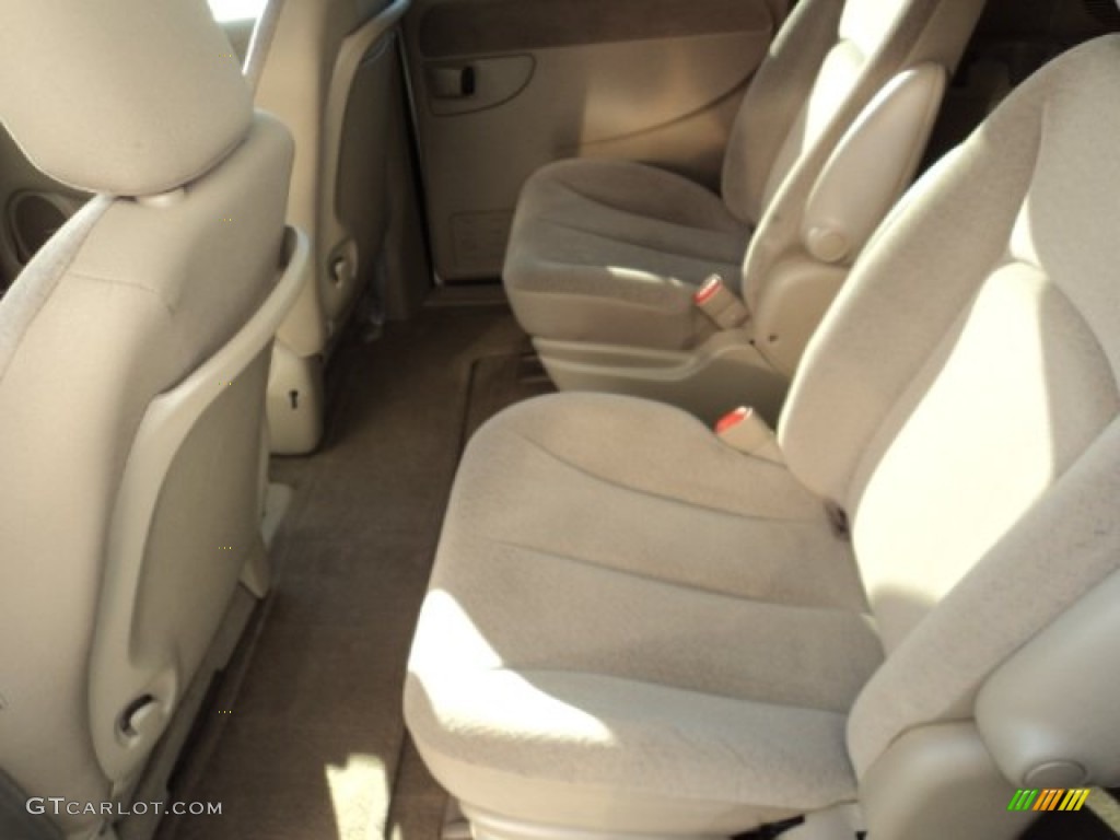 2001 Grand Caravan Sport - Champagne Pearl / Sandstone photo #7