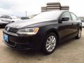 Black - Jetta SE Sedan Photo No. 3